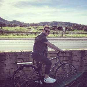 Meet your Posher, Elias